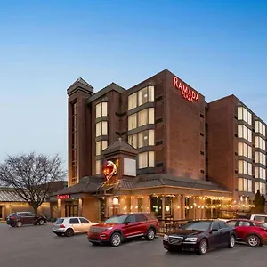 ramada-plaza-niagara-falls.niagara-fallshotels.com/